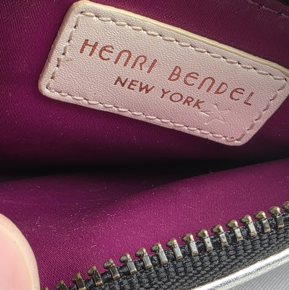 Henri Bendel Silver Glitter Coin and Card Wallet - Picture 8 of 11